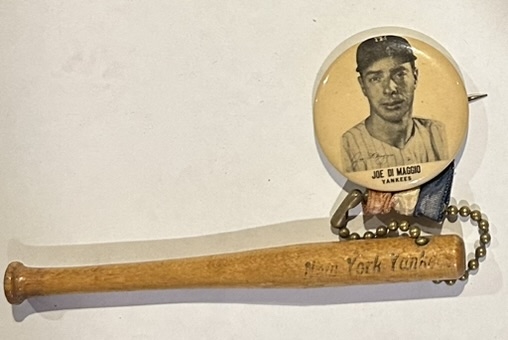 VINTAGE JOE DIMAGGIO PIN w/MINI BAT ATTACHMENT