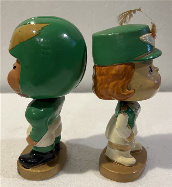 60's PHILADELPHIA EAGLES KISSING PAIR BOBBING HEADS