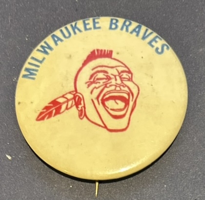 VINTAGE MILWAUKEE BRAVES PIN w/MASCOT