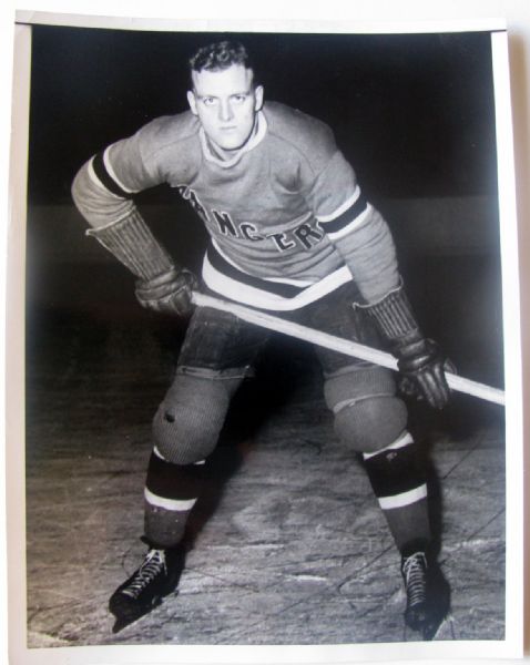 VINTAGE LYNN PATRICK NEW YORK RANGERS WIRE PHOTO