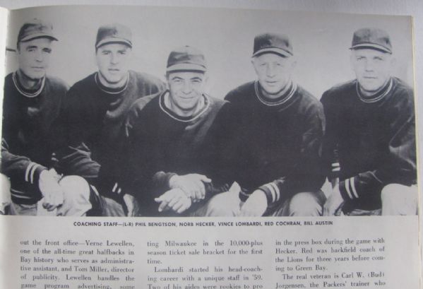 1960 GREEN BAY PACKERS YEAR BOOK - TEAM'S FIRST YEARBOOK IN FRANCHISE HISTORY!