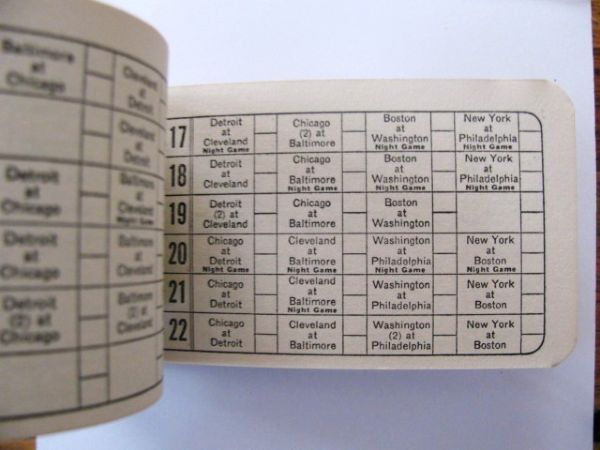 1954 AMERICAN LEAGUE BASEBALL SCHEDULE BOOKLET - CHICAGO WHITE SOX ISSUE