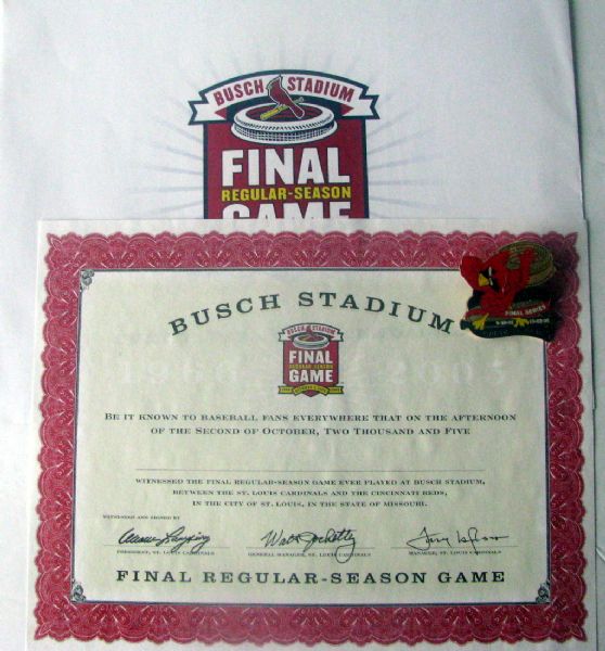 2005 ST. LOUIS CARDINALS FINAL GAME AT BUSCH STADIUM CERTIFICATE & PIN