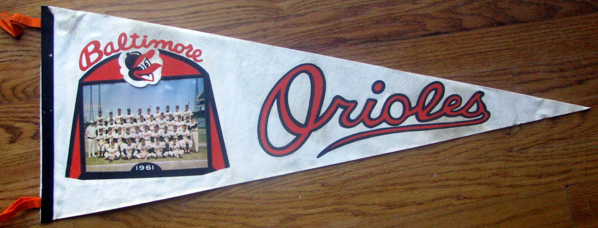 Lot Detail - 1961 BALTIMORE ORIOLES PHOTO PENNANT