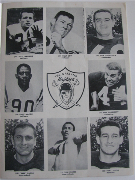 Lot Detail - 1960 OAKLAND RAIDERS VS N.Y. TITANS PROGRAM - 1st YEAR AFL