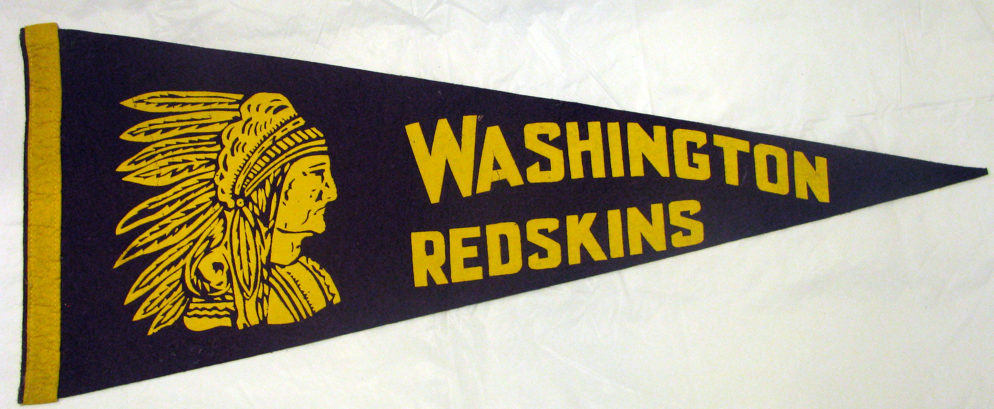 Lot Detail - 40's WASHINGTON REDSKINS PENNANT