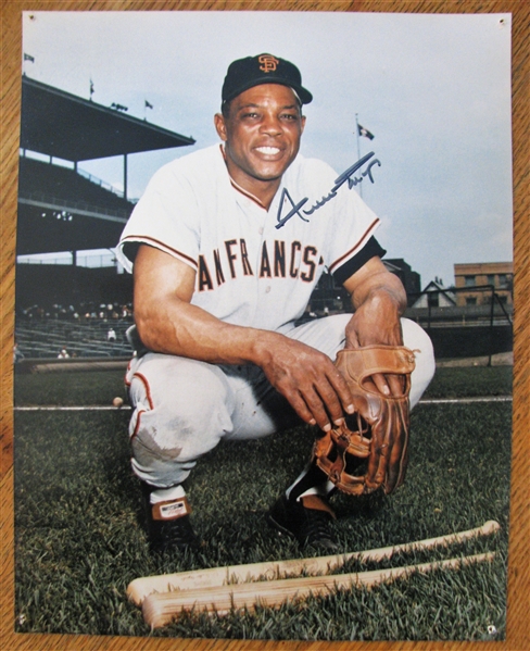 WILLIE MAYS SIGNED 11 X 14 PHOTO w/CAS COA