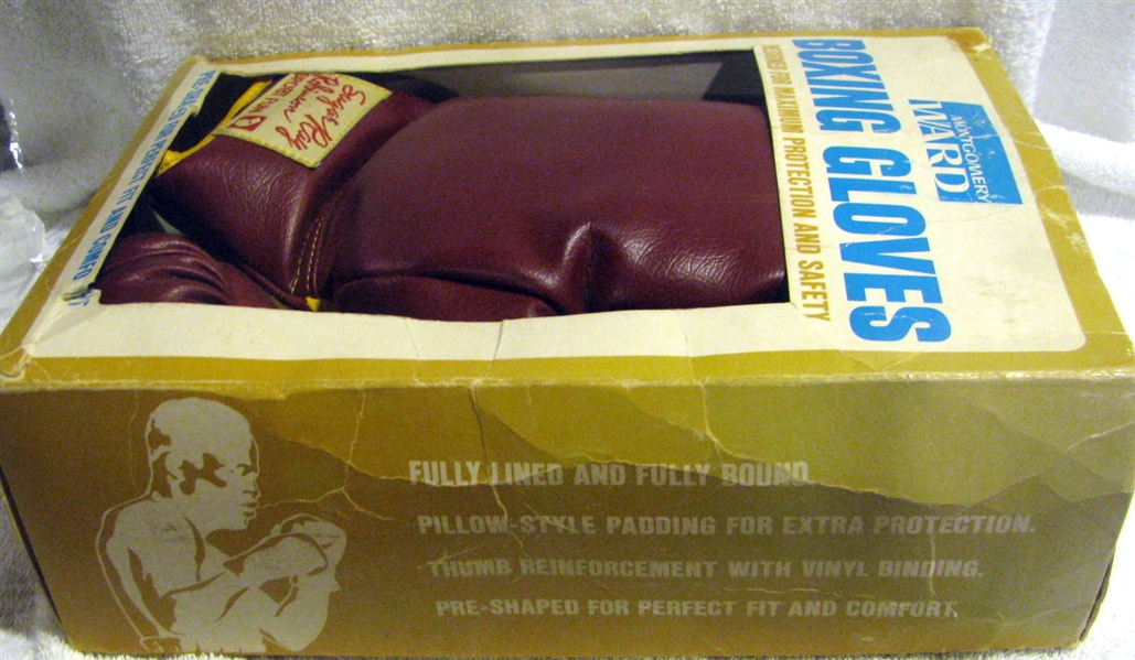 60's SUGER RAY ROBINSON BOXING GLOVES w/BOX