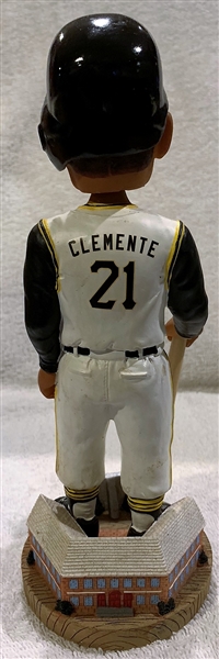 ROBERTO CLEMENTE COOPERSTOWN COLLECTION BOBBING HEAD