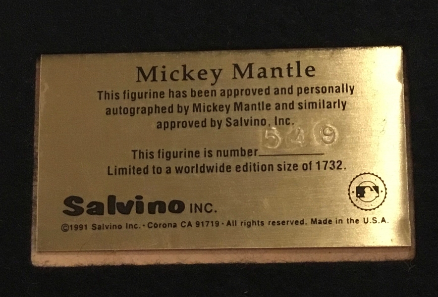 1992 MICKEY MANTLE SIGNED SALVINO STATUE - FIELDING w/COA