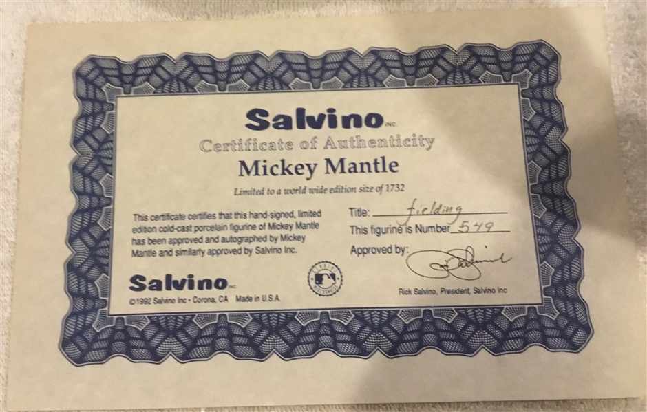 1992 MICKEY MANTLE SIGNED SALVINO STATUE - FIELDING w/COA