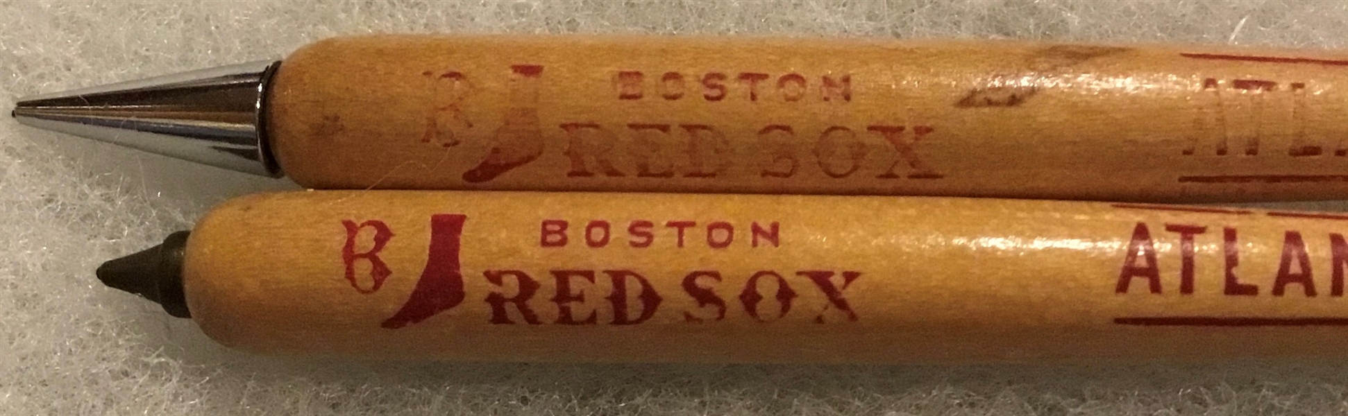 VINTAGE BOSTON RED SOX PEN & PENCIL SET
