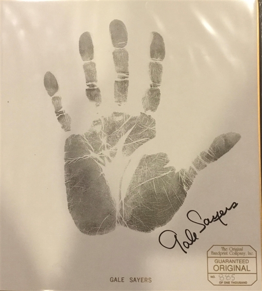 GALE SAYERS SIGNED HAND-PRINT w/BOX