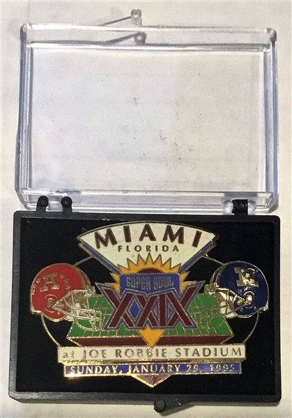 1995 SUPER BOWL XXIX PIN - NINERS vs CHARGERS - MINT IN CASE