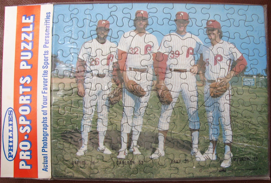 1976 PHILADELPHIA PHILLIES PLAYER 'JIG-SAW PUZZLE & PICTURE SEALED ON CARD