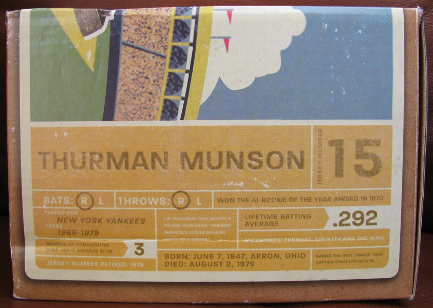 THURMAN MUNSON YANKEE STADIUM GIVE-AWAY STATUE w/BOX