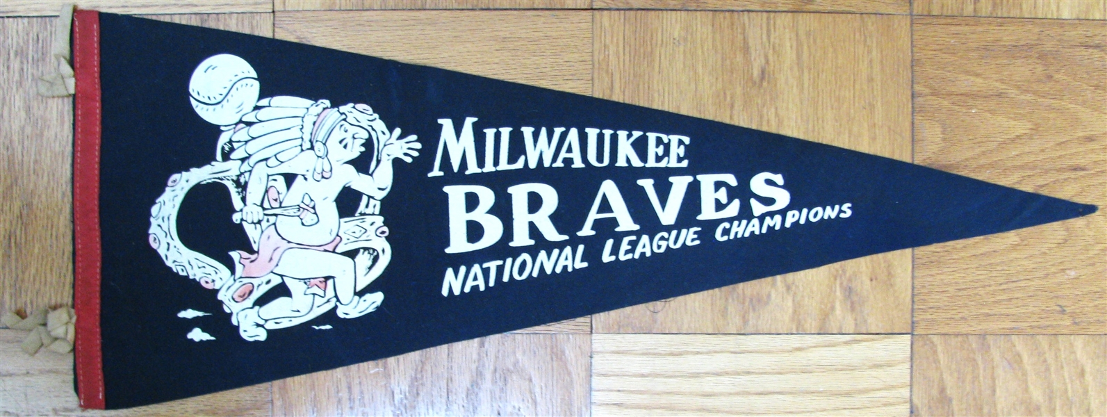 RARE - 1957 MILWAUKEE BRAVES NATIONAL LEAGUE CHAMPIONS PENNANT