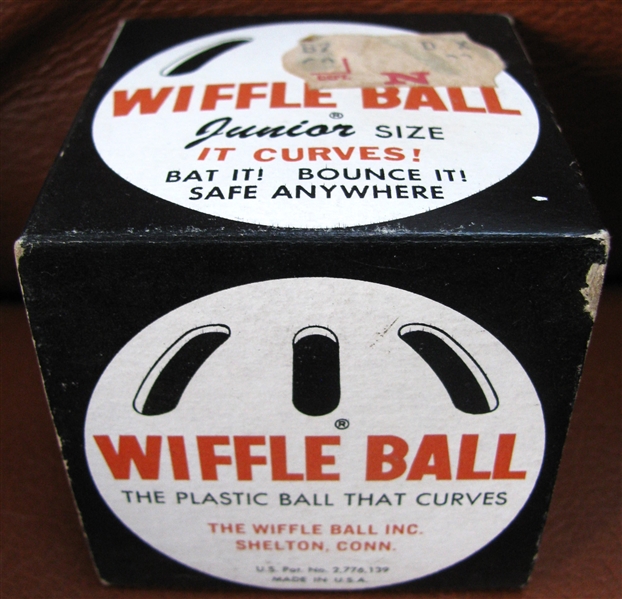 VINTAGE PETE ROSE WIFFLE BALL & BOX