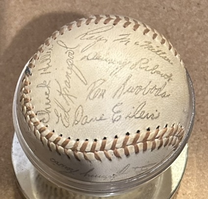 VINTAGE 1966 NEW YORK METS FACSIMILE SIGNED BASEBALL