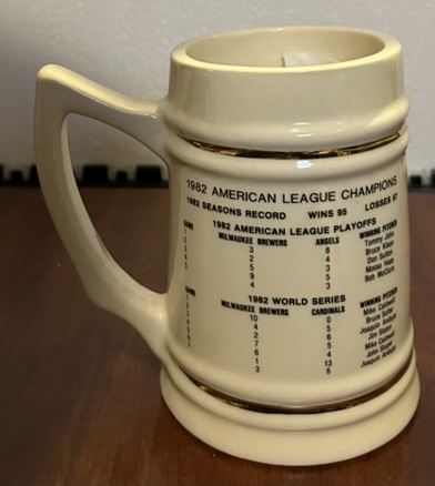 VINTAGE 1982 MILWAUKEE BREWERS WORLD SERIES MUG