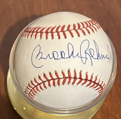 BROOKS ROBINSON SIGNED BASEBALL w/SGC COA