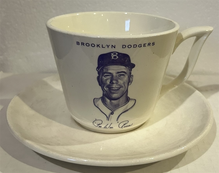 50's BROOKLYN DODGERS PEE WEE REESE PORTRAIT MUG-SUPER RARE!