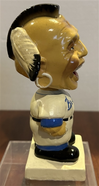 60's MILWAUKEE BRAVES WHITE BASE BOBBING HEAD