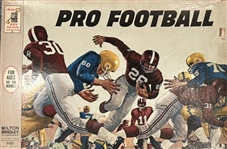 VINTAGE 1964 PRO FOOTBALL BOARD GAME