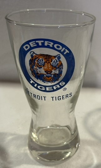 MLB TEAM GLASSES - INDIANS/PIRATES/TIGERS & A's