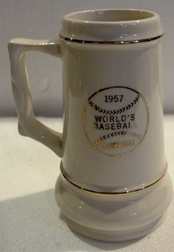 1957 MILWAUKEE BRAVES WORLD CHAMPIONS MUG