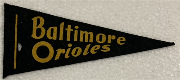 VINTAGE BALTIMORE ORIOLES mini PENNANTS -2