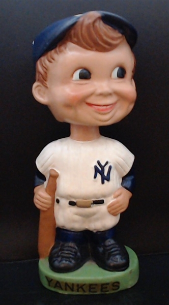 60'S NY YANKEES GREEN BASE BOBBING HEAD
