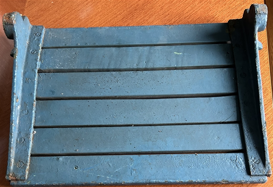 VINTAGE ORIGINAL YANKEE STADIUM SEAT RISER