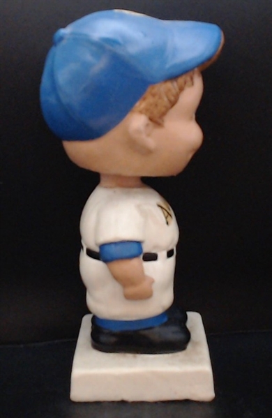 60'S KC ATHLETICS WHITE BASE BOBBING HEAD