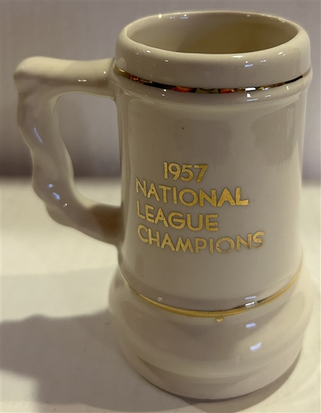 1957 MILWAUKEE BRAVES NATIONAL LEAGUE CHAMPIONS MUG