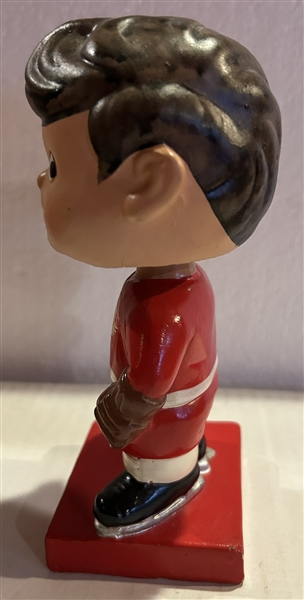 60s DETROIT RED WINGS SQUARE BASE BOBBING HEAD
