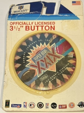 1995 SUPER BOWL XXIX PIN ON CARD- NINERS vs CHARGERS