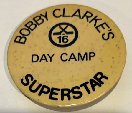 VINTAGE BOBBY CLARKE PHILADELPHIA FLYERS PIN