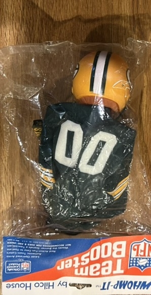 VINTAGE GREEN BAY PACKERS WHOMP-IT PUPPET- SEALED