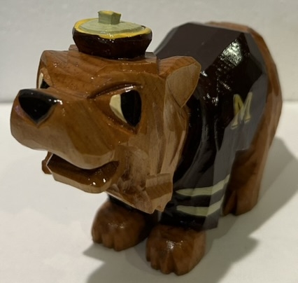 VINTAGE 50s ANRI MONTANA GRIZZLIES STATUE
