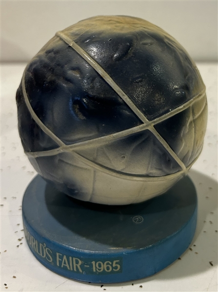 1964-65 NEW YORK WORLD'S FAIR UNISPHERE BOBBING HEAD 