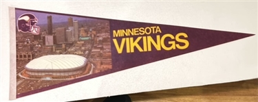 MINNESOTA VIKINGS "METRODOME" PENNANT